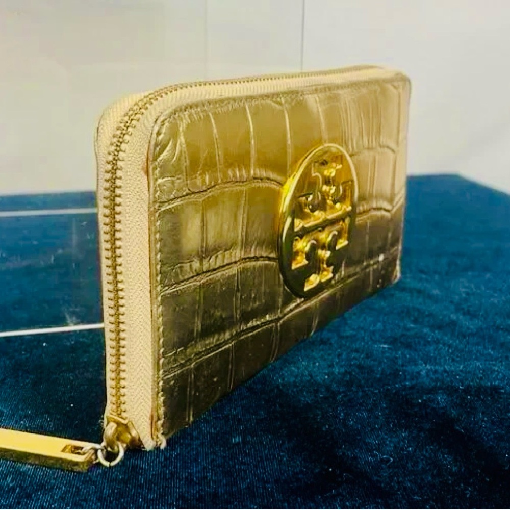 Tory Burch Metallic Gold Croc-Embossed Wallet, Excellent Condition - Picture 2 of 4